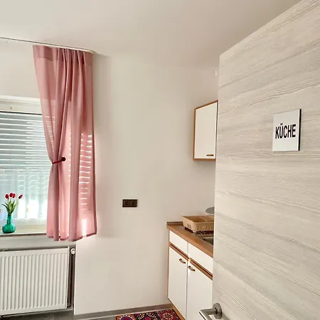 Casa Giulia 2 Nahe Giessen, Kueche, Bad, Wlan, Parkplatz Lägenhet Krofdorf-Gleiberg