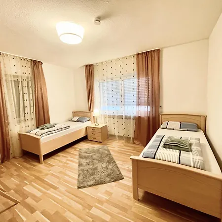 Casa Giulia 2 Nahe Giessen, Kueche, Bad, Wlan, Parkplatz Krofdorf-Gleiberg