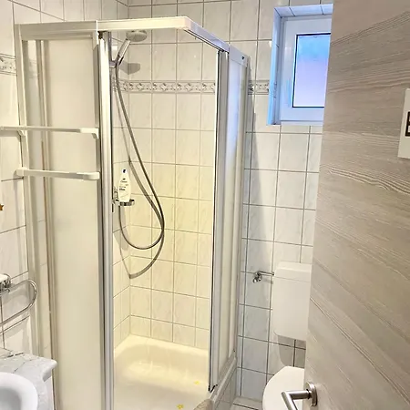 Casa Giulia 2 Nahe Giessen, Kueche, Bad, Wlan, Parkplatz Krofdorf-Gleiberg